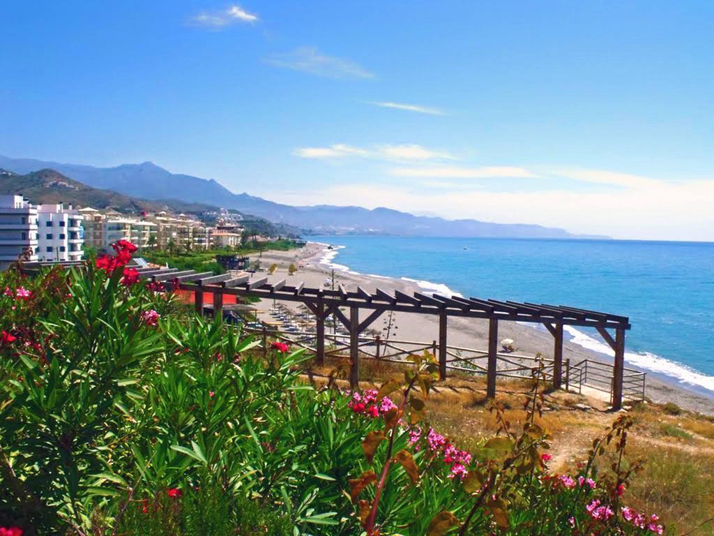 The Beach Penthouse Torrox Dış mekan fotoğraf
